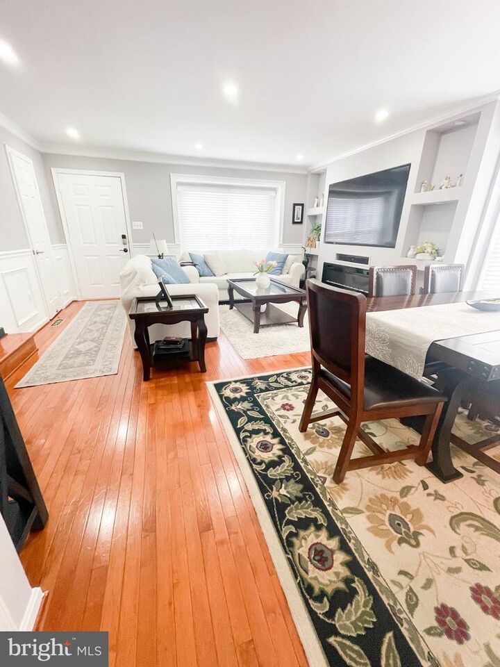Property Photo:  4229 Jonathan Court  VA 22025 