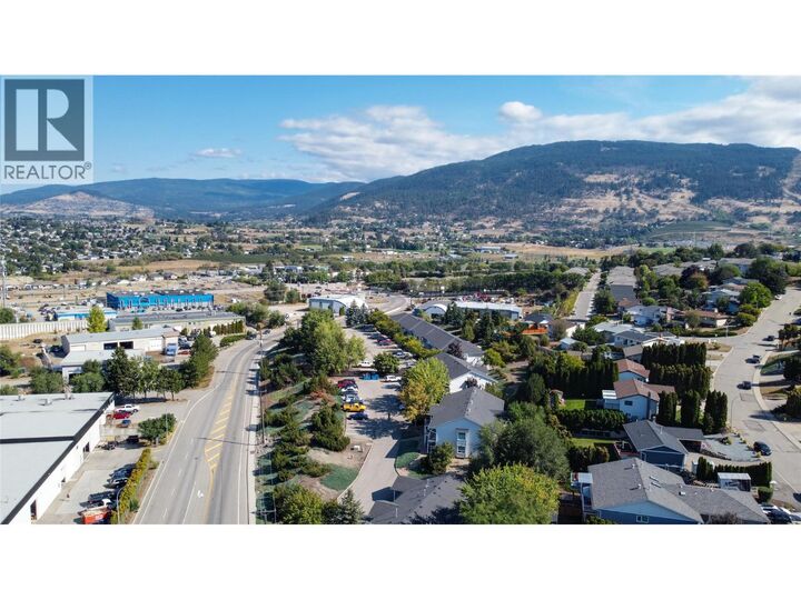 Property Photo:  1041 Middleton Way 105  BC V1B 2N3 