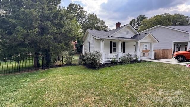 Property Photo:  409 W Sixth Avenue  NC 28052 