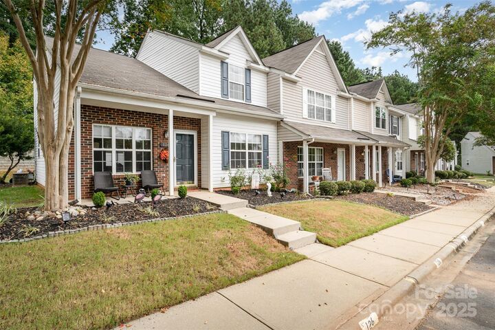 Property Photo: 126 Rhett Court SC 29715