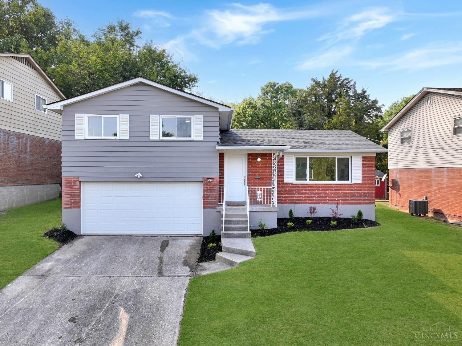 Property Photo:  7901 Glenorchard Drive  OH 45237 