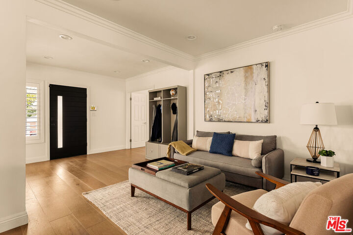 Property Photo:  8210 Alverstone Ave  CA 90045 