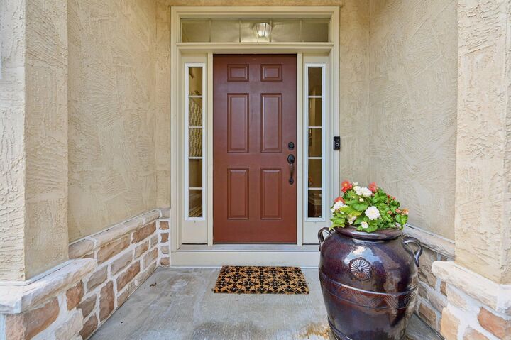 Property Photo:  389 Ridgemoor Lane  OH 43082 