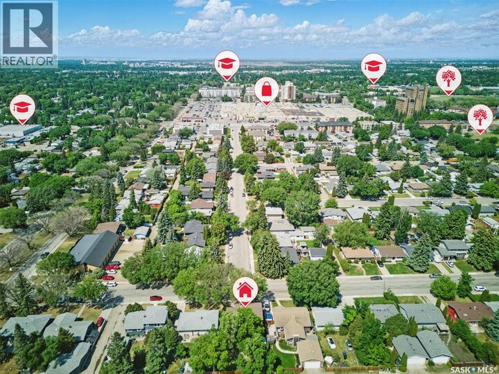 Property Photo: 118 East Drive SK S7J 2X5