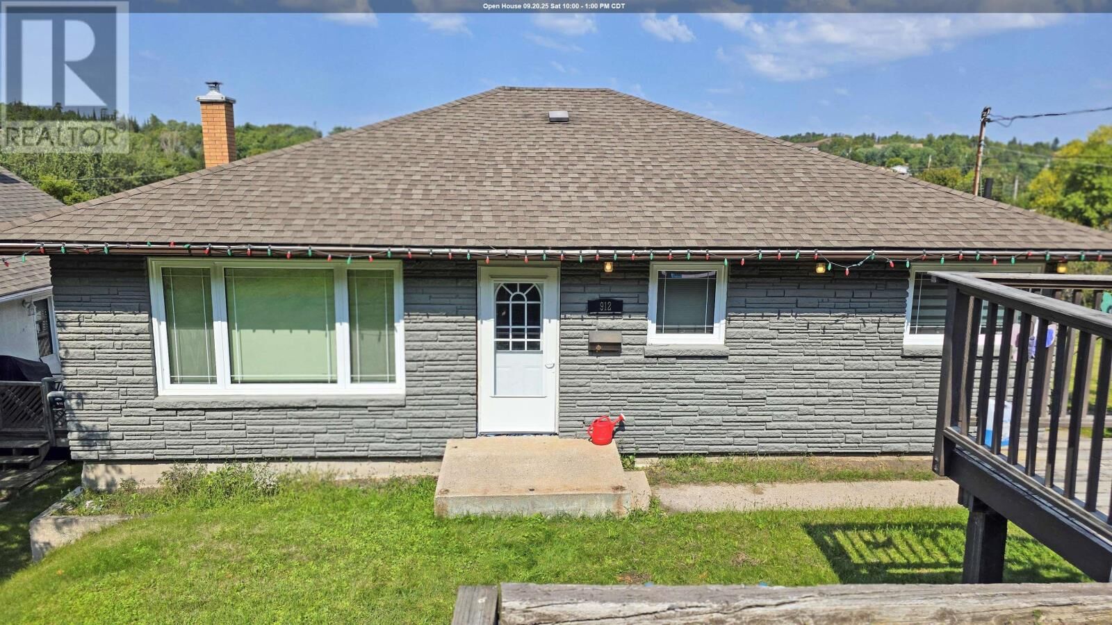 Property Photo:  912 Ninth St N  ON P9N 2T2 