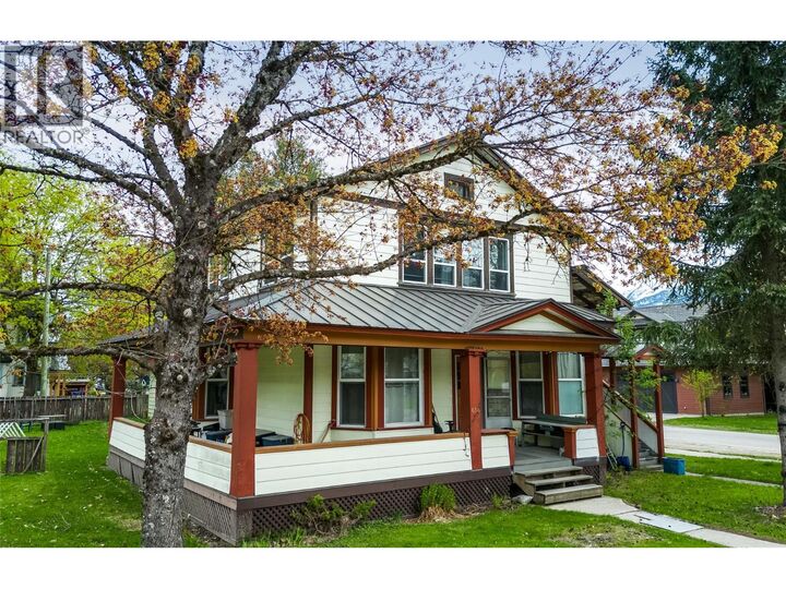 Property Photo:  614 Mackenzie Avenue  BC V0E 2S0 