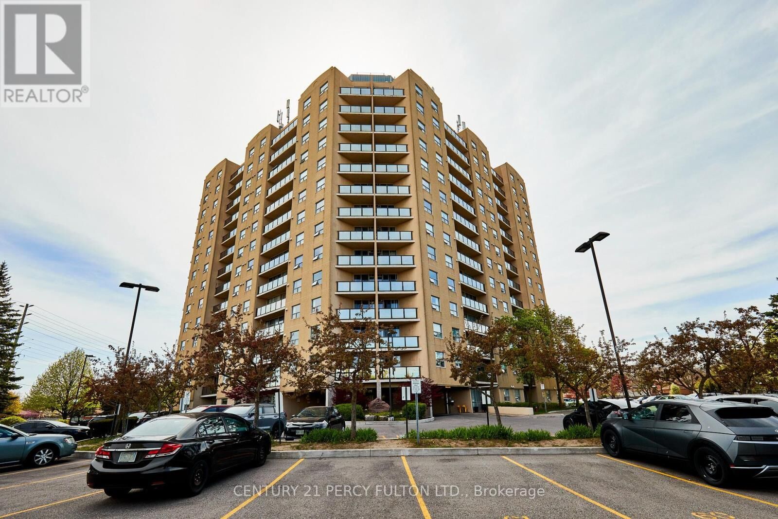 Property Photo:  2 Westney Road North 102  ON L1T 3H3 