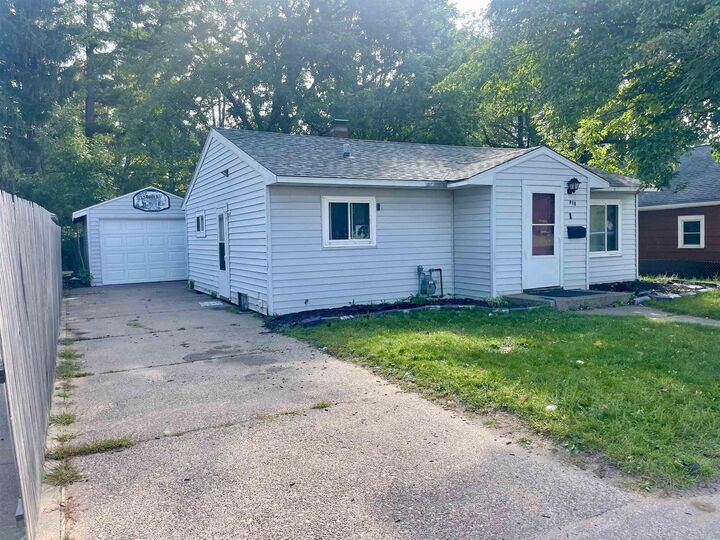 Property Photo:  819 South 12th Avenue  WI 54401 