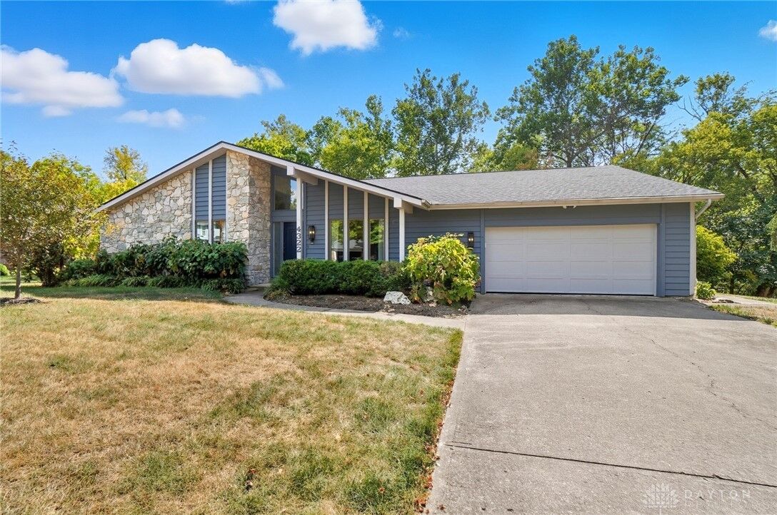 Property Photo:  4322 Pennswood Drive  OH 45042 