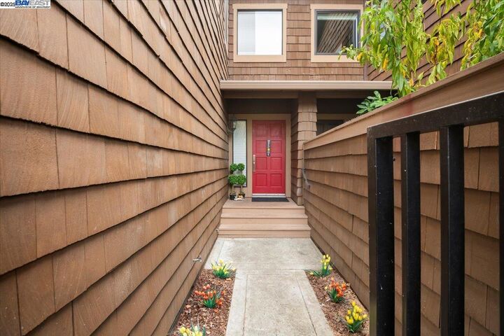 Property Photo:  43555 Puesta Del Sol  CA 94539 