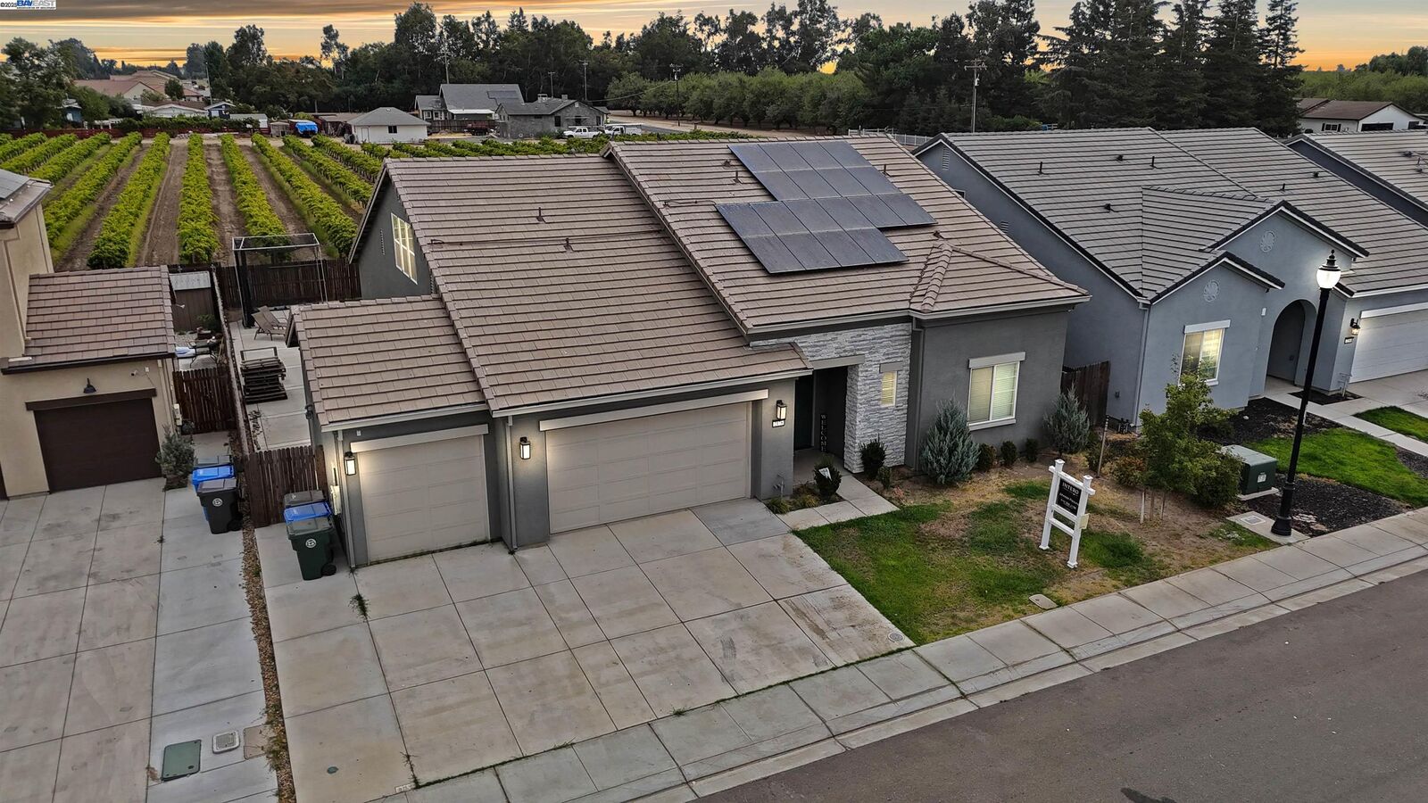 Property Photo:  2178 Al Fonseca Ln  CA 95337 