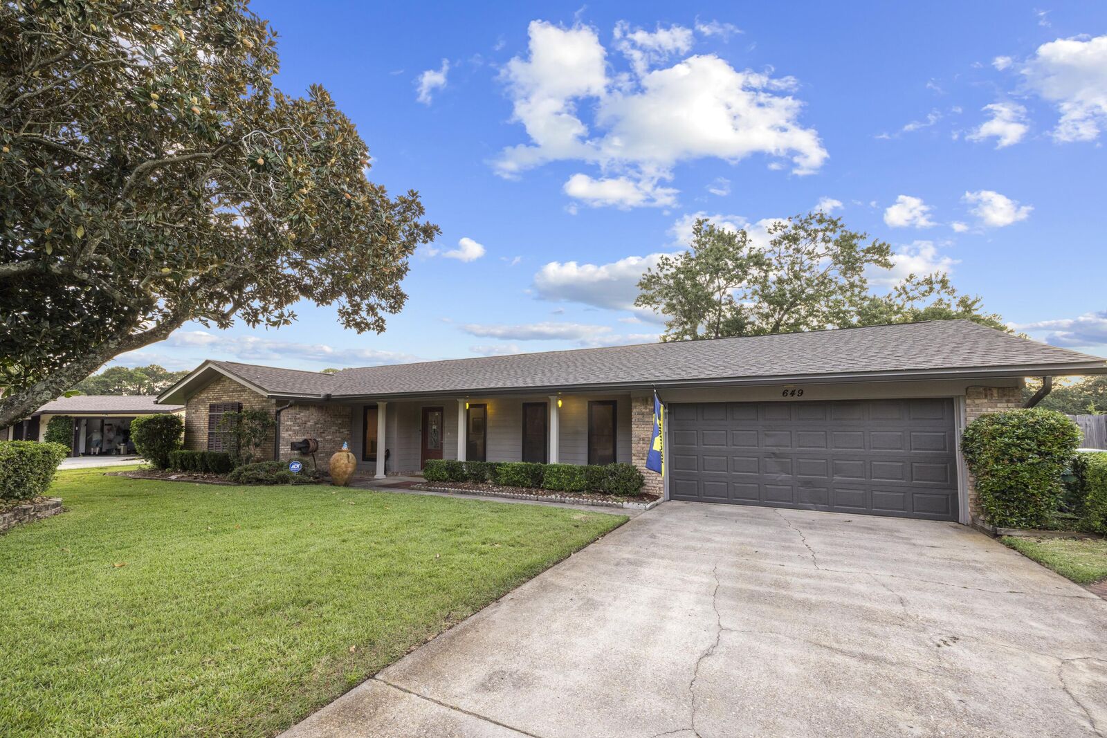 Property Photo:  649 Overbrook Drive  FL 32547 
