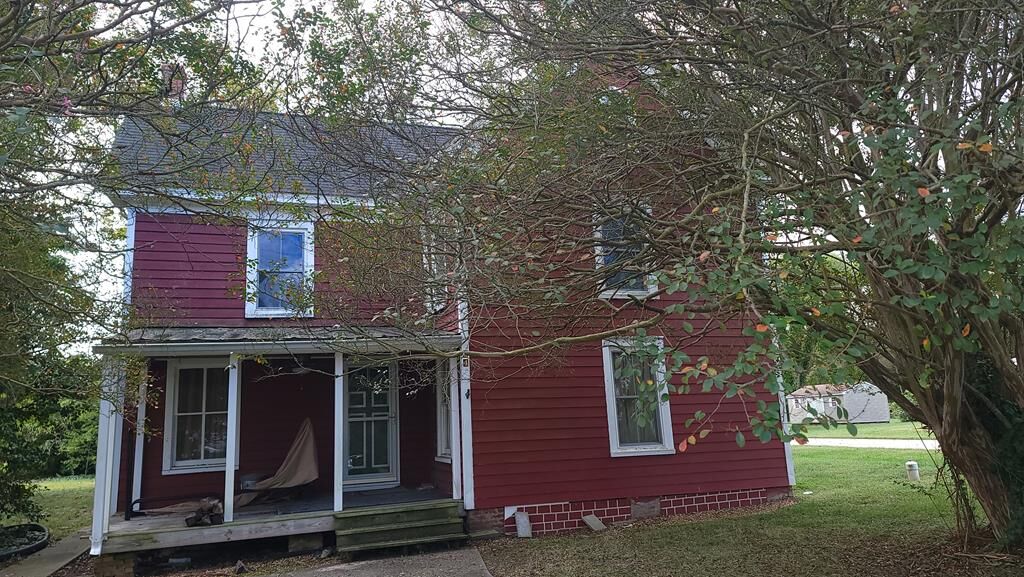 Property Photo:  34 Main St  VA 23480 