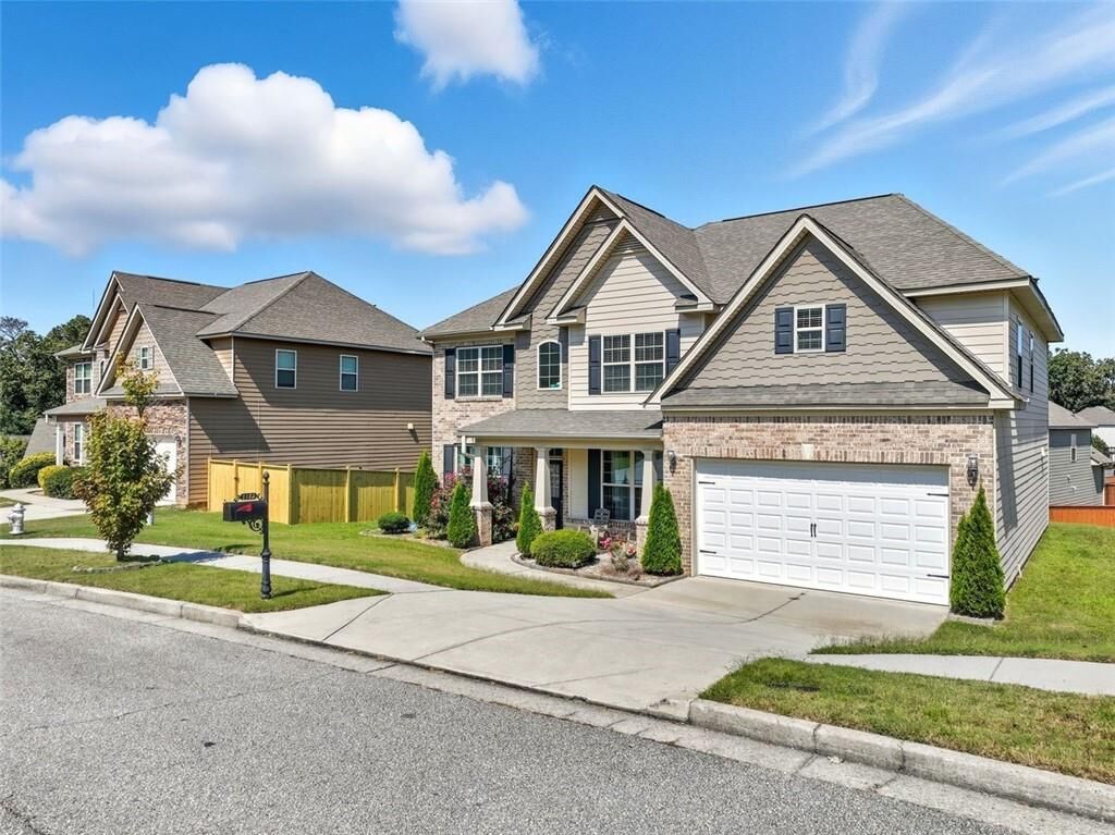 Property Photo: 1132 Cotton Oak Drive GA 30045