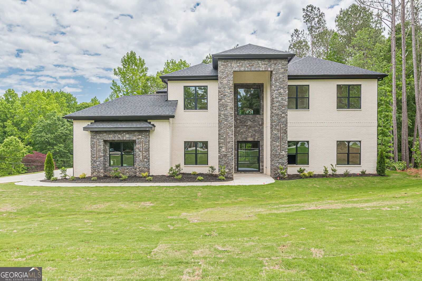 Property Photo: 1330 Upchurch Road GA 30252