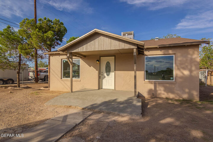 Property Photo: 7113 Dale Road TX 79915