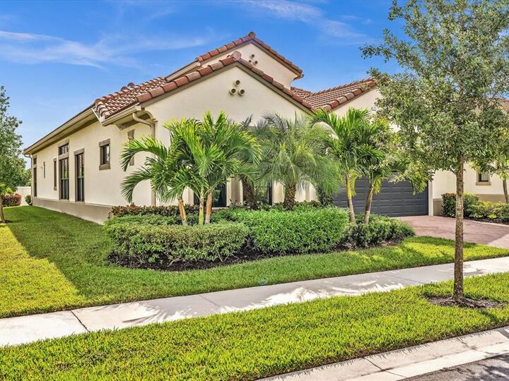 Property Photo:  8928 Bastille Cir  FL 33076 