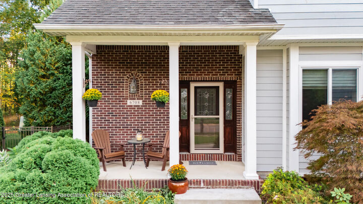 Property Photo:  6708 English Oak Drive  MI 48823 