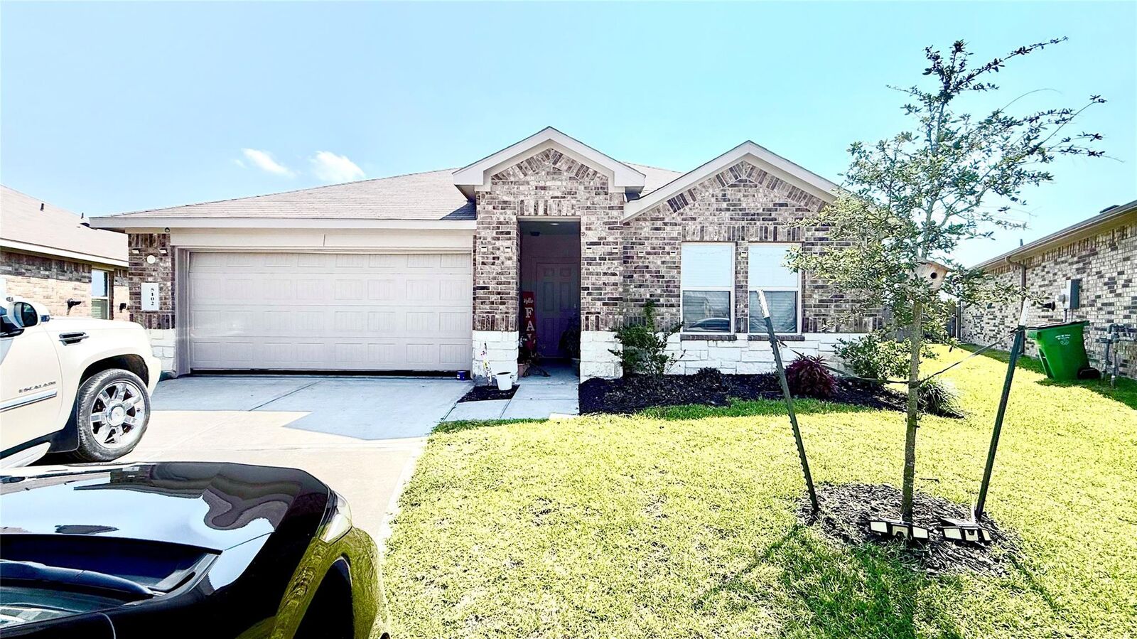Property Photo: 5102 Moonlit Garden Lane TX 77449