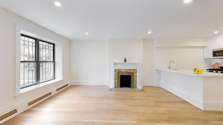 Property Photo:  43 Madison Ave 1  NJ 07304 