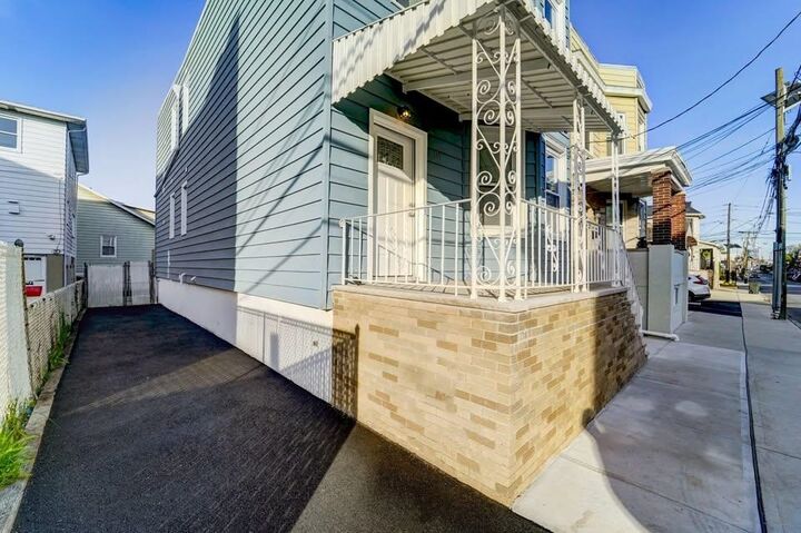 Property Photo:  170 Front St 1  NJ 07094 