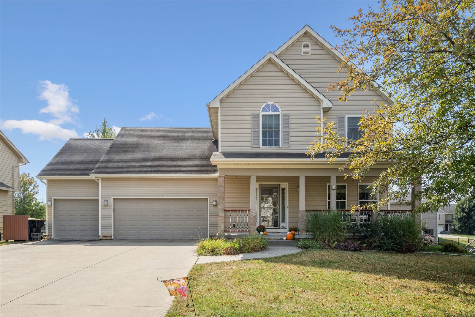 Property Photo: 160 SE Kellerman Lane IA 50263