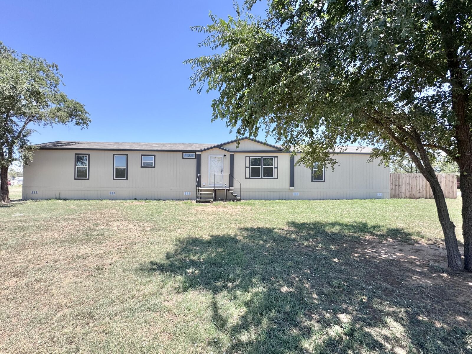 Property Photo: 702 N County Rd 1460 TX 79416