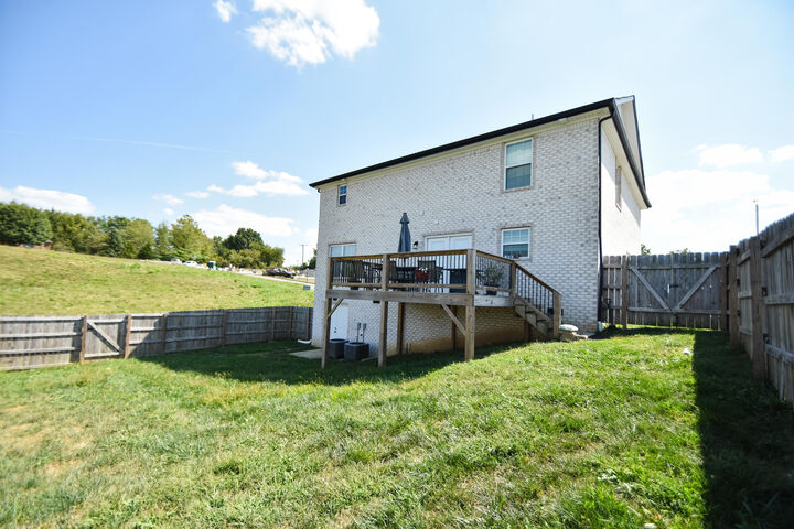 Property Photo:  145 Central Park Avenue  KY 40403