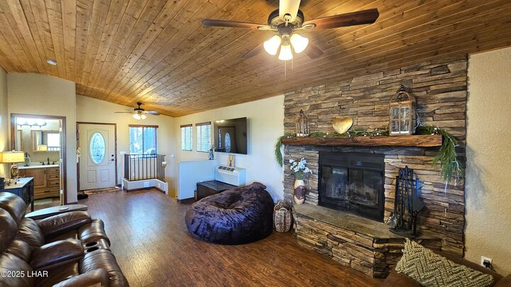 Property Photo:  6455 E Crumb Rd  AZ 86401 