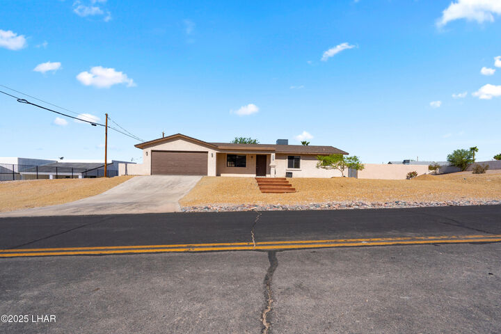 Property Photo:  4199 Highlander Ave  AZ 86406 