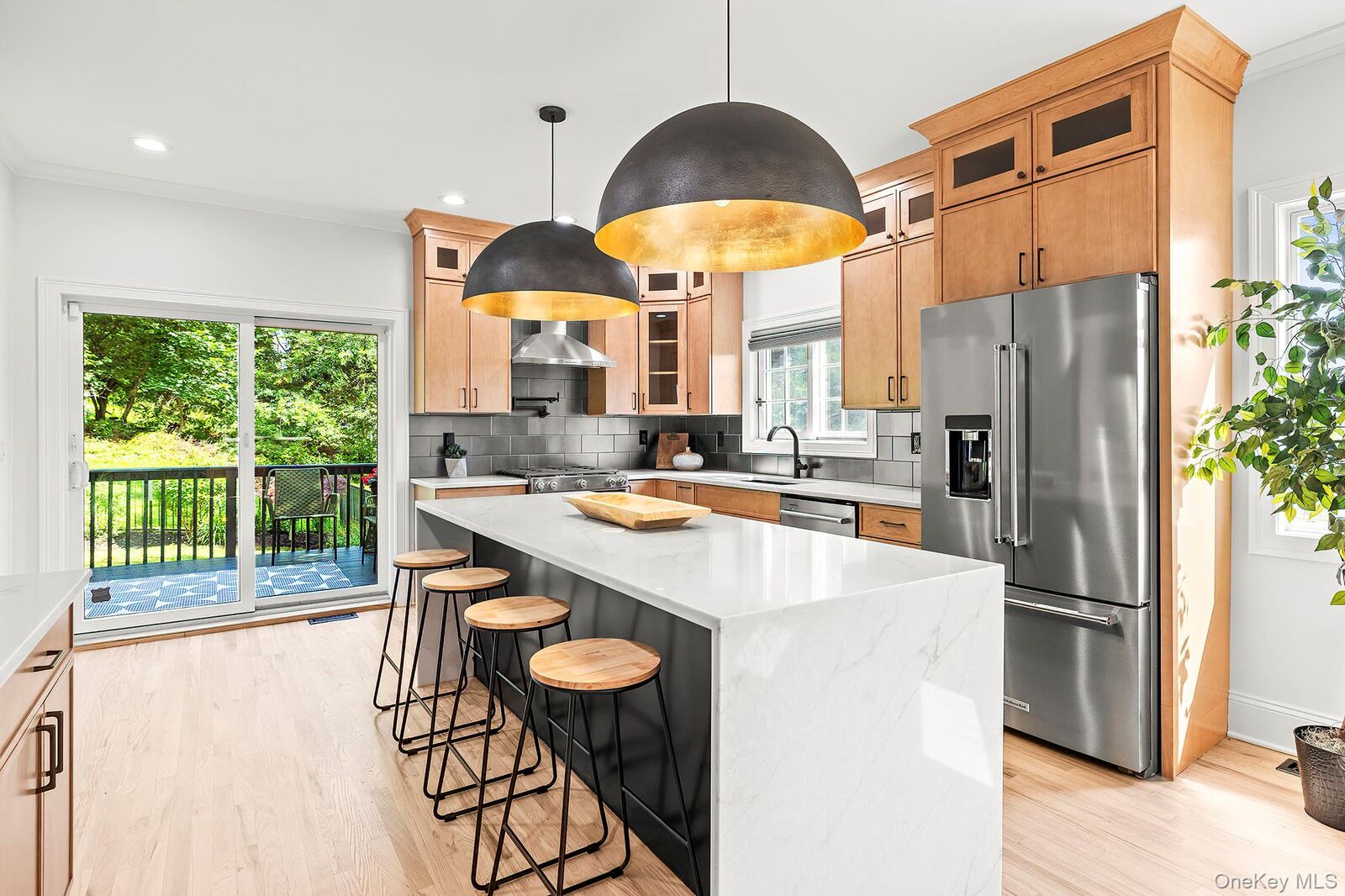 Property Photo: 2022 Van Cortlandt Circle NY 10598