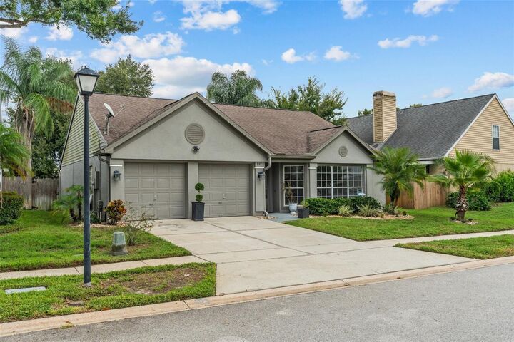 897 W Charing Cross Circle  Lake Mary FL 32746 photo
