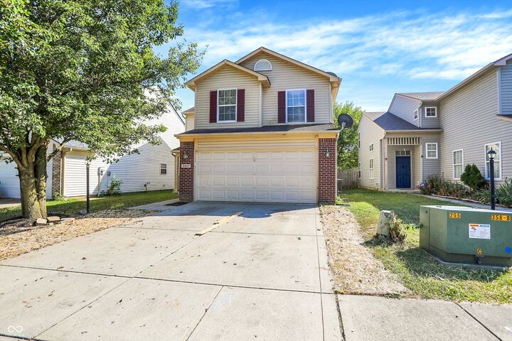 Property Photo:  3937 Village Trace Boulevard  IN 46254 