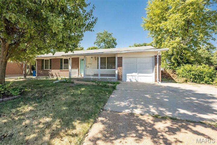 Property Photo: 2255 Collier Drive MO 63031