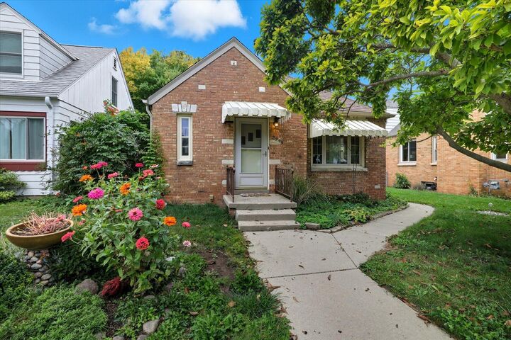 2345 S 78th St  West Allis WI 53219 photo