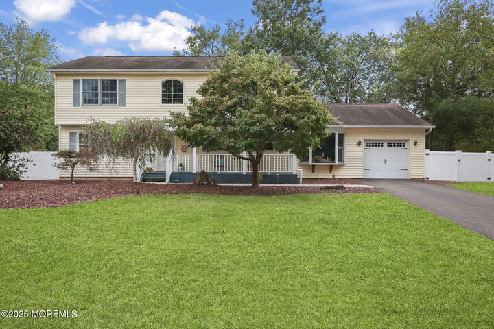 11 Oxford Road  Manalapan NJ 07726 photo