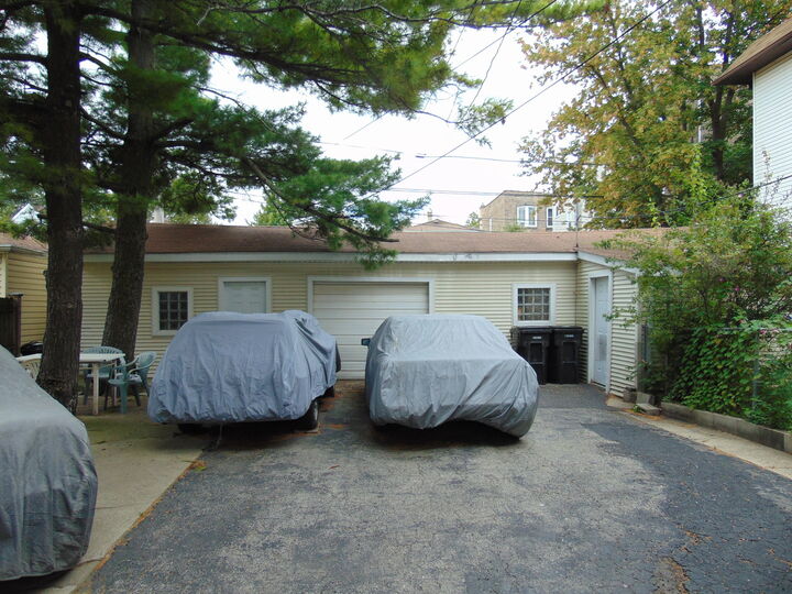 Property Photo:  2848-50 N Ridgeway Avenue  IL 60618 