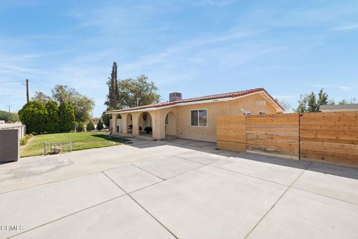 Property Photo: 3018 E Avenue H4 CA 93535