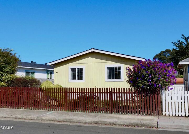 854 Woodward Street  Fort Bragg CA 95437 photo