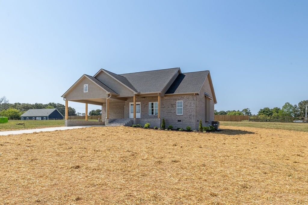 Property Photo: 34 Baker Ct TN 38464