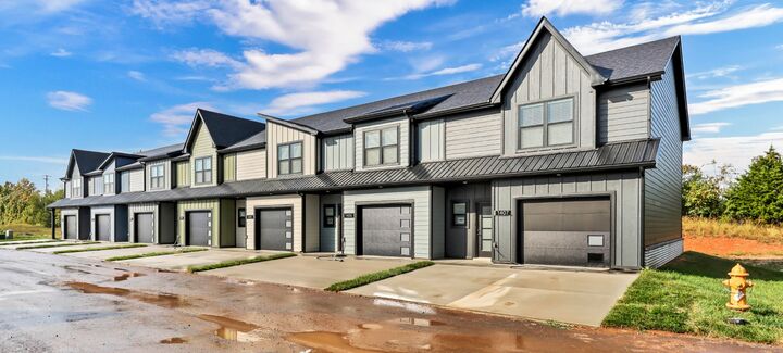Property Photo: 1406 Jonathan Wade Circle TN 37043