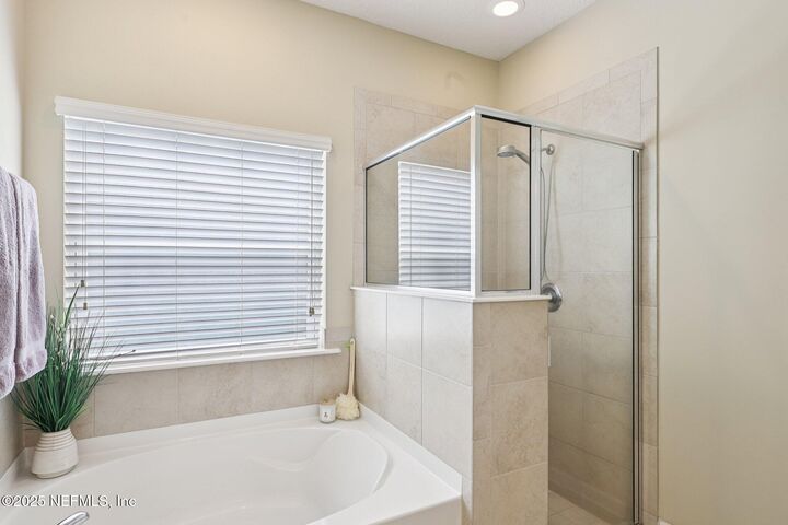 Property Photo: 3355 Shinnecock Lane FL 32043
