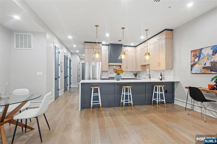 Property Photo:  619 Palisade Avenue C  NJ 07307 