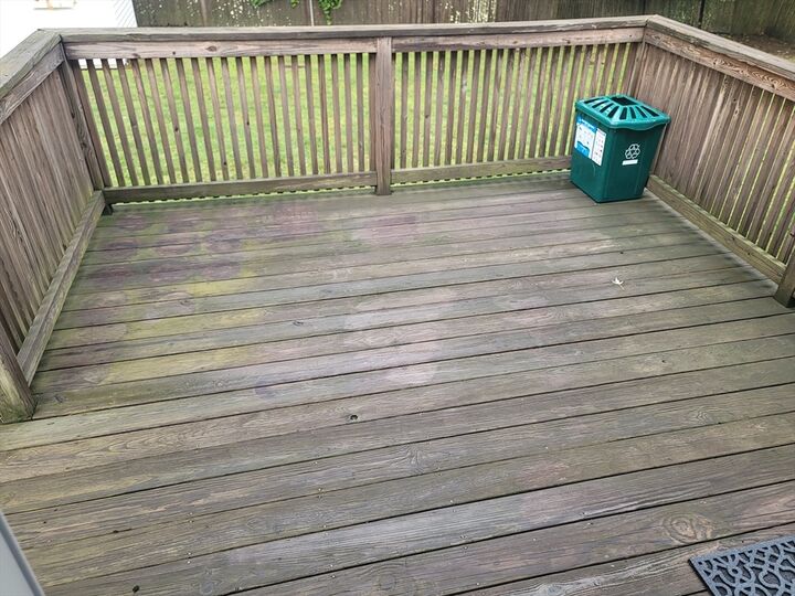 Property Photo:  129 Uncatena Ave. L  MA 01606 