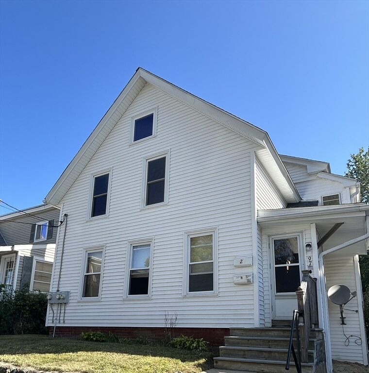 Property Photo:  97 Ash St  MA 01440 