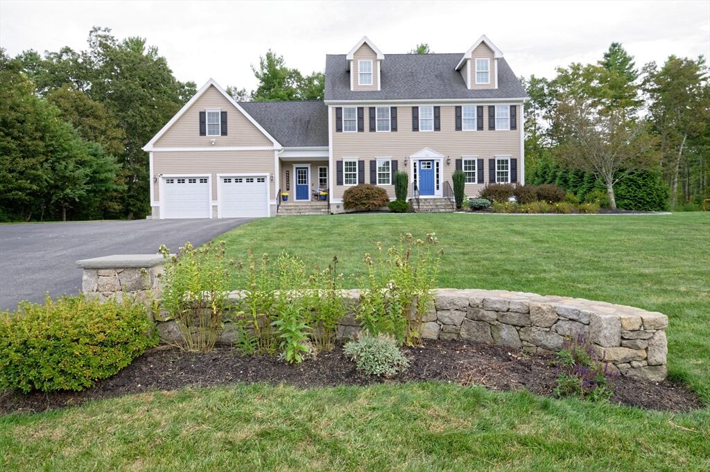 Property Photo:  192 Rebecca Rd  MA 01588 