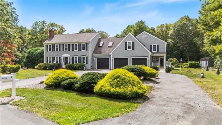 Property Photo:  3 Kalmia Path  MA 02563 