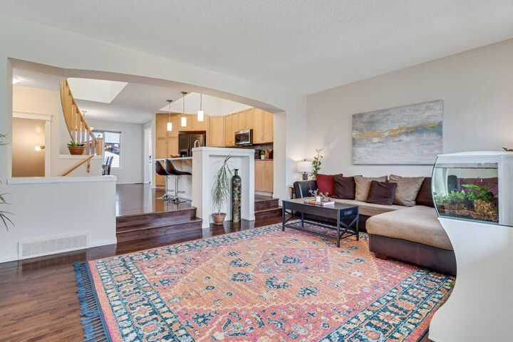Property Photo:  2066 New Brighton Gardens SE  AB T2Z 0B6 