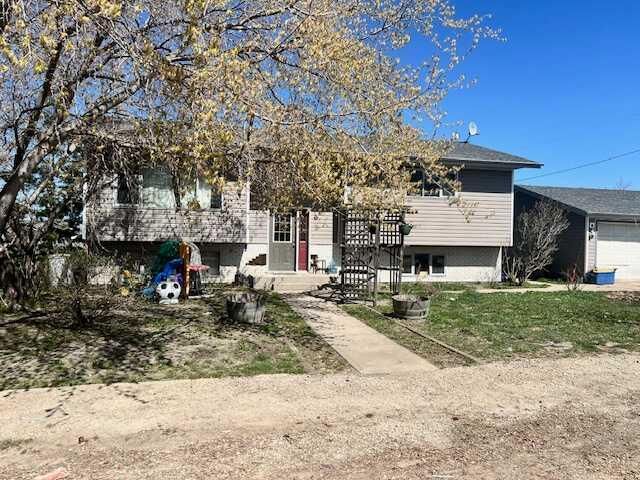 Property Photo:  6 1 Avenue  AB T0B 3Z0 