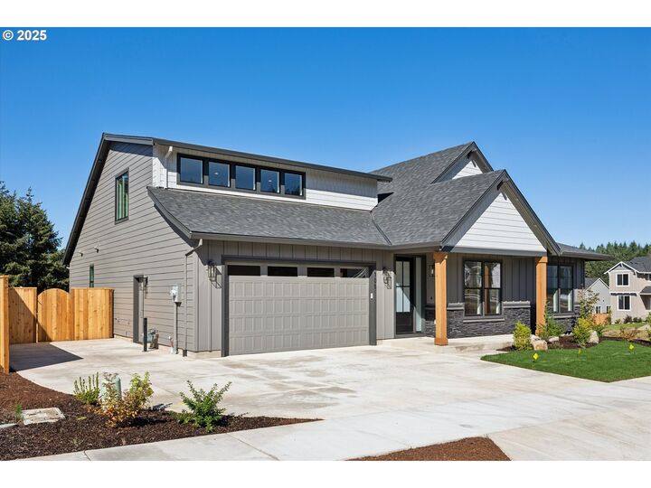 Property Photo:  105 Wild Duck Run NE  OR 97381 